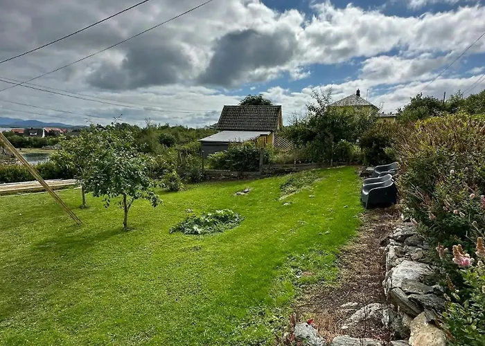 Idyllic At Bomlafjorden With Sea View * Mosterhamn